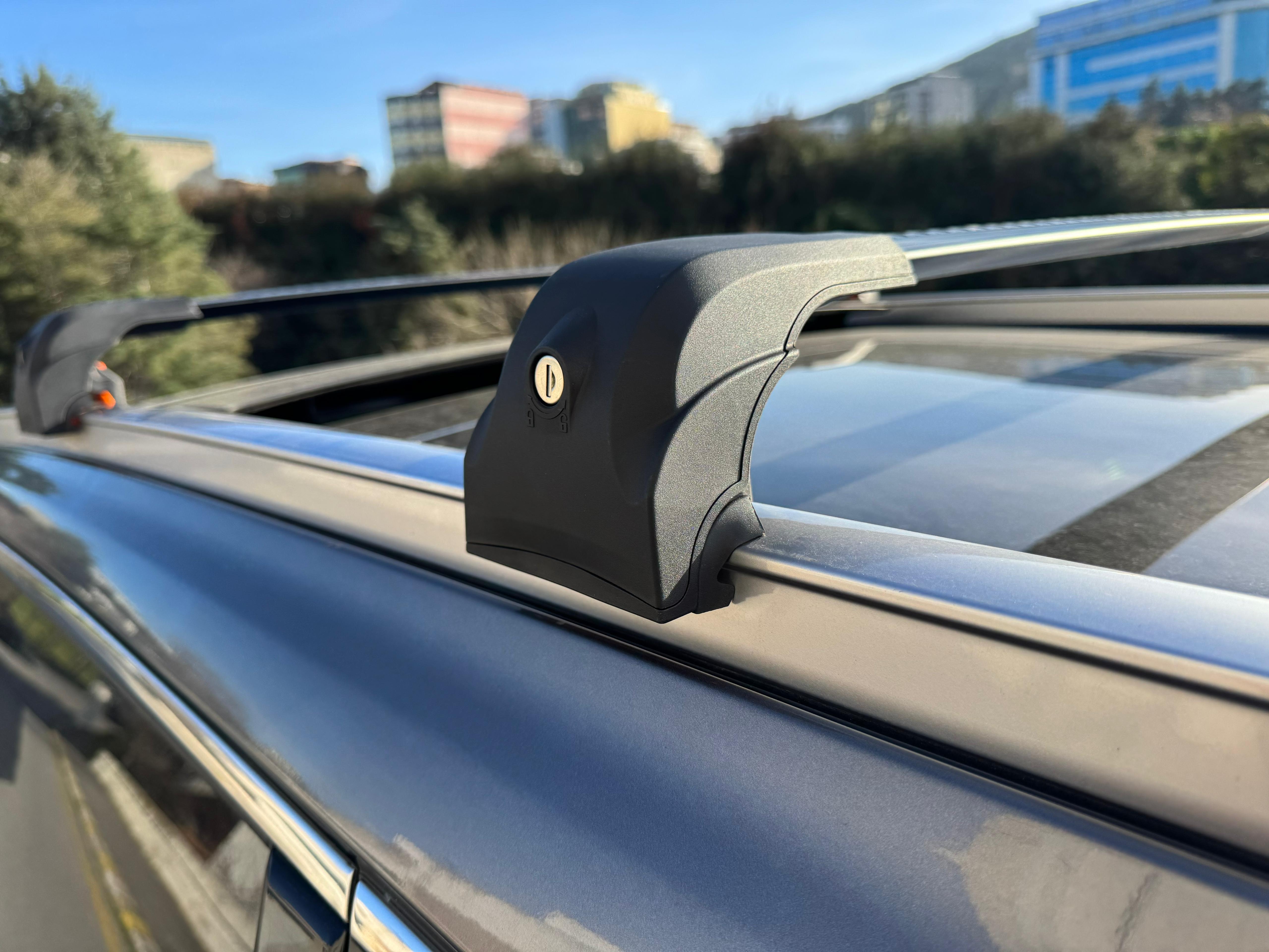 Premium Quality Roof Rack Cross Bar set for Chevrolet Bolt 2017 - 2021-Black - Picture 9 of 12